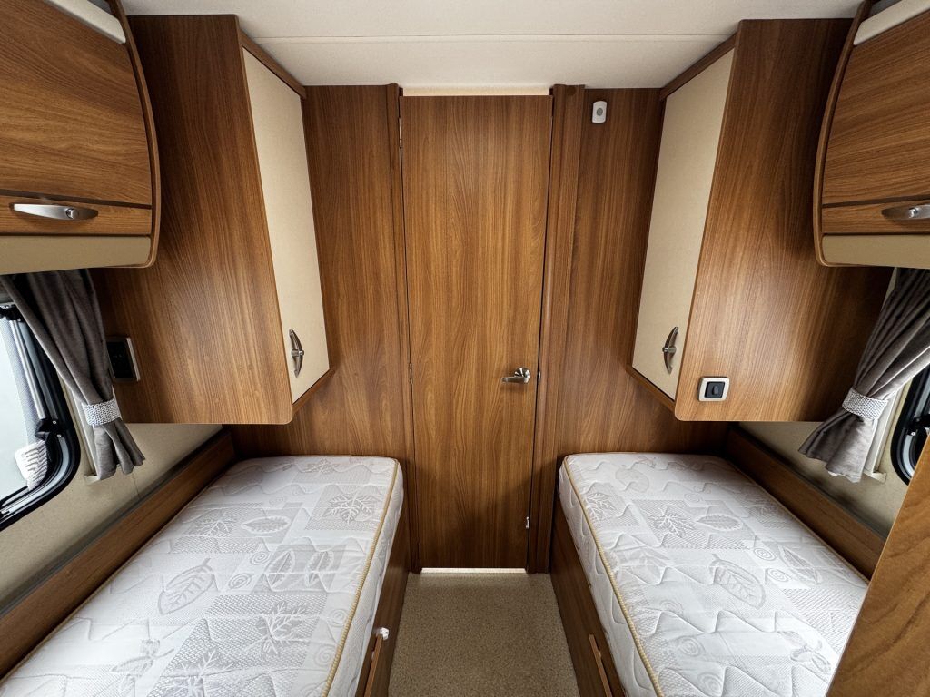 Swift Bolero 712SB 2012