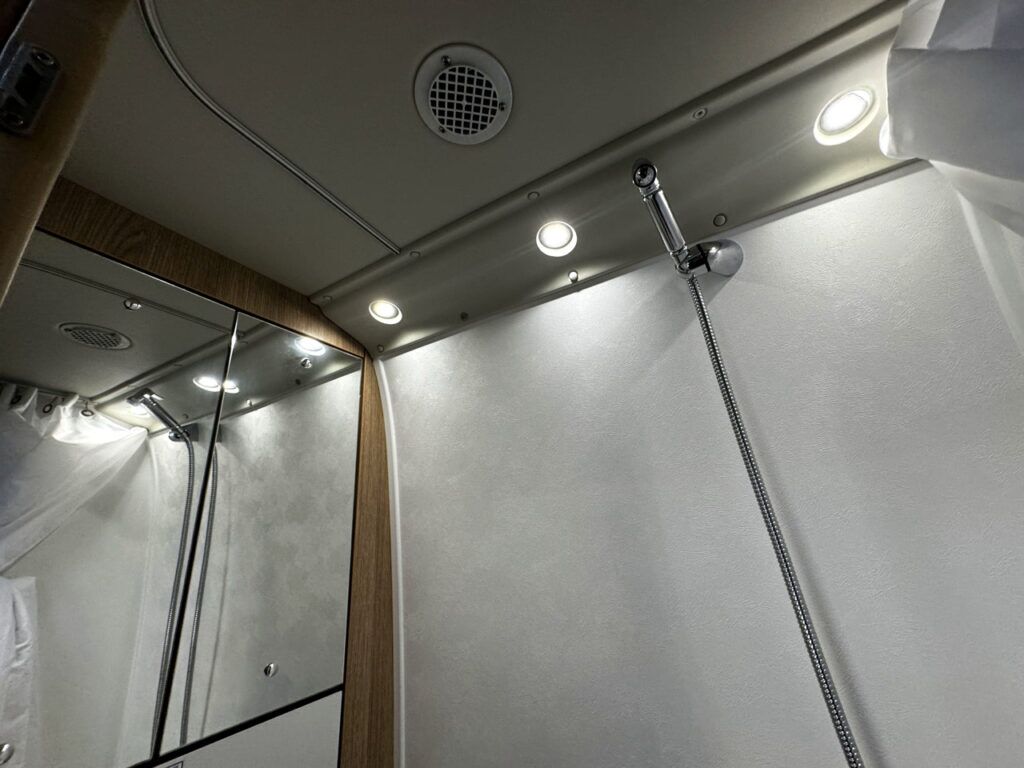 Auto-Trail V-Line 610 SE