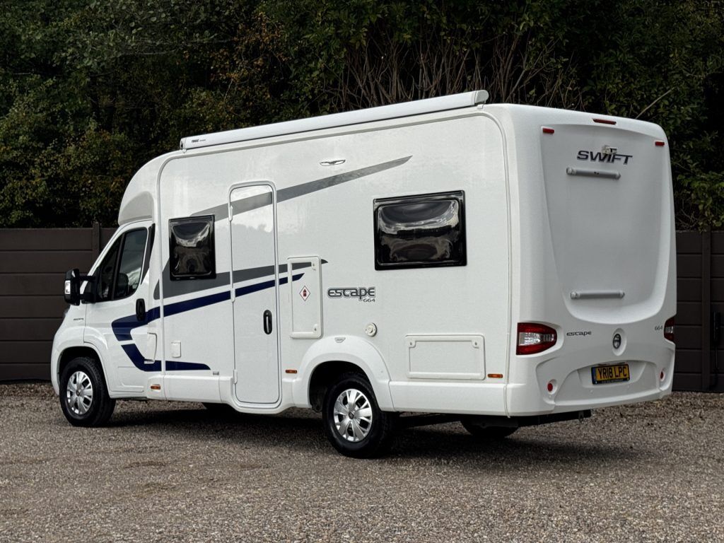 Swift Escape 664 2018