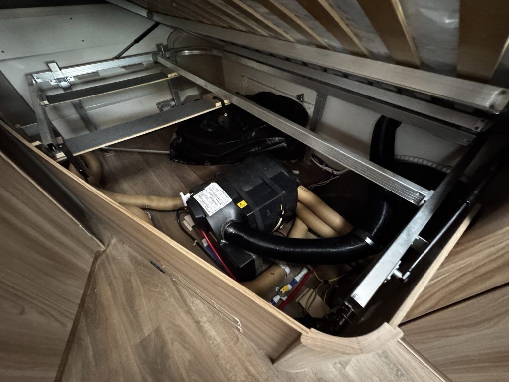 Swift Escape 664 2018