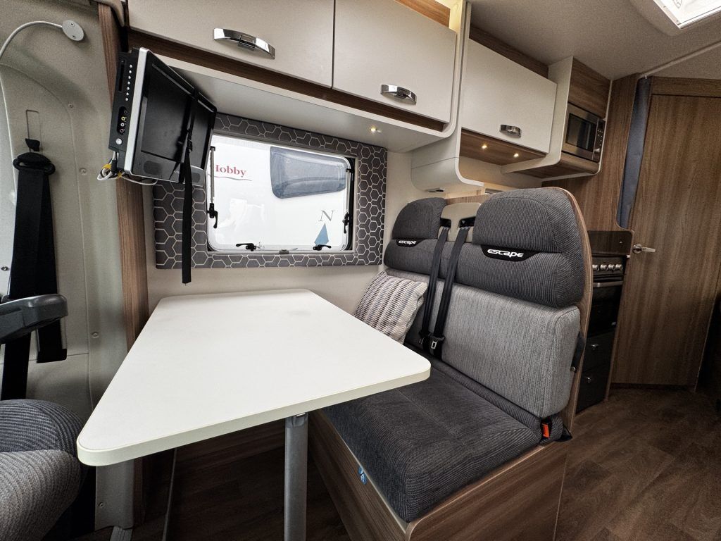 Swift Escape 664 2018
