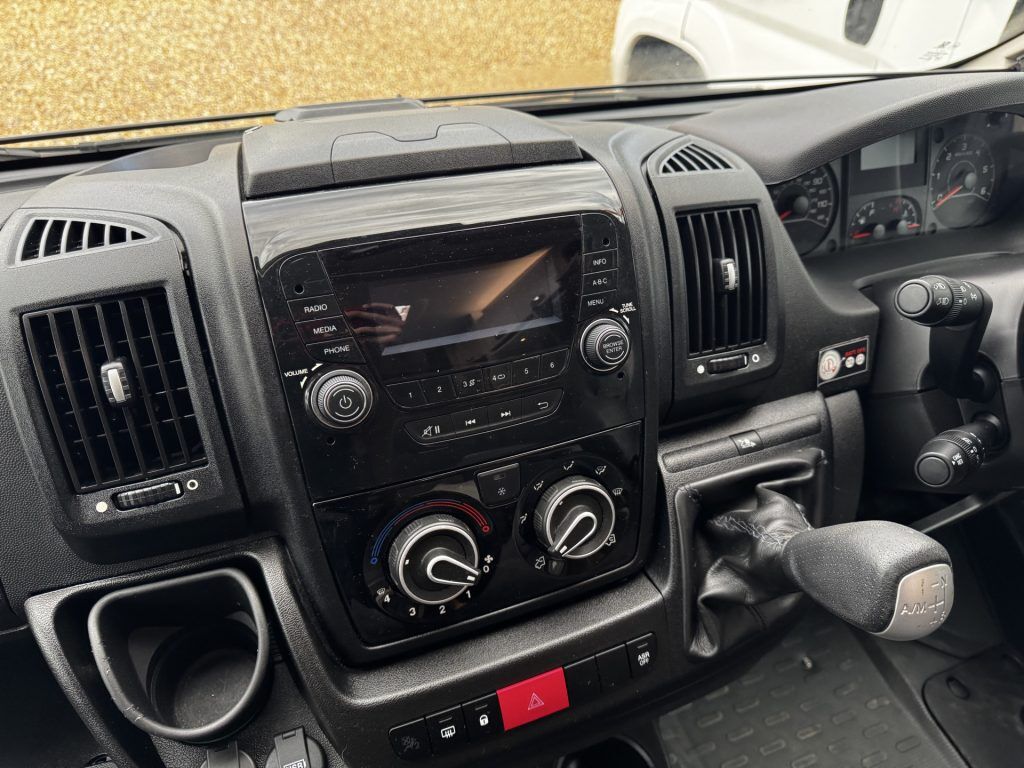 Swift Escape 664 2018