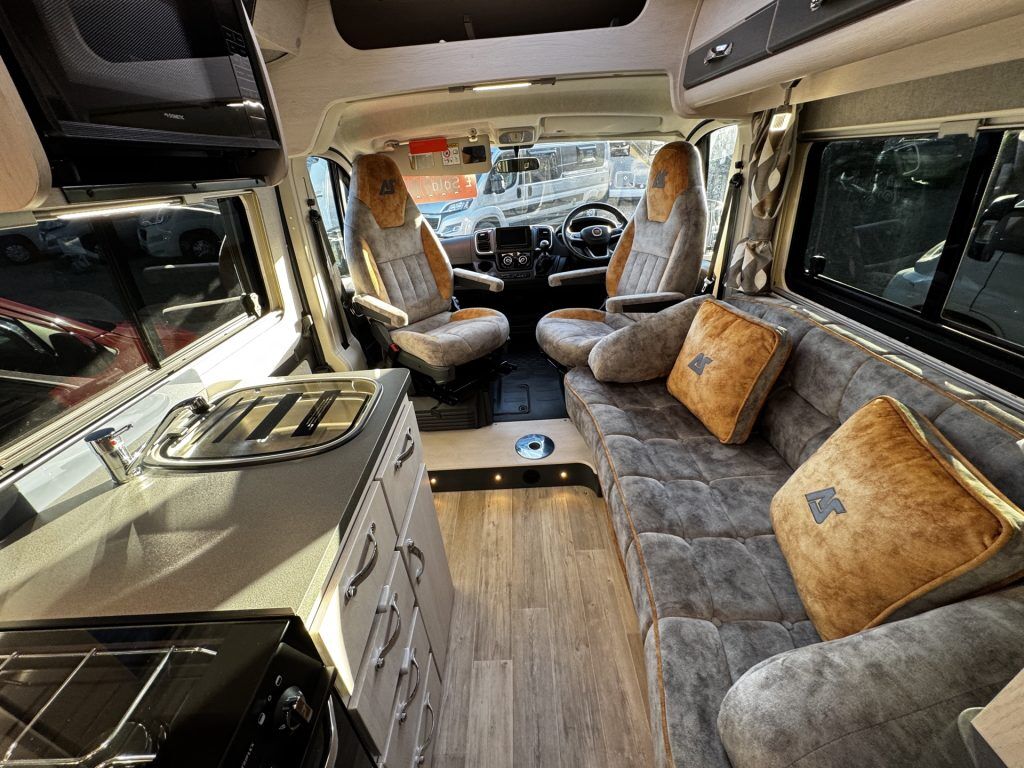 Auto-Sleepers Kingham 2025