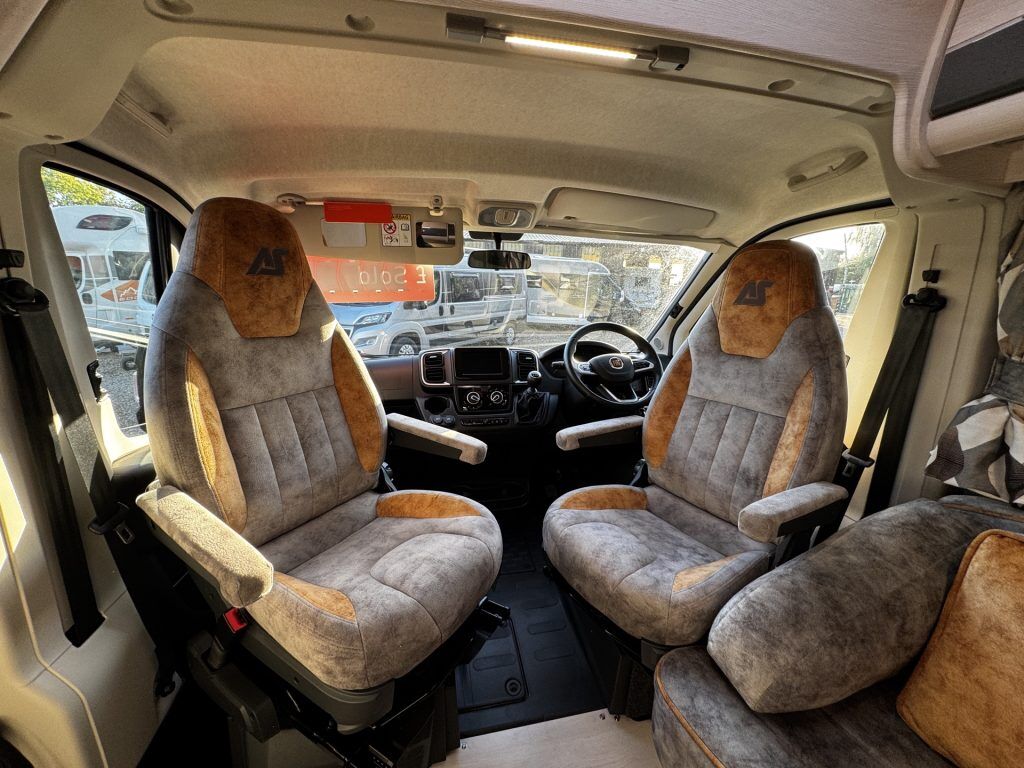 Auto-Sleepers Kingham 2025