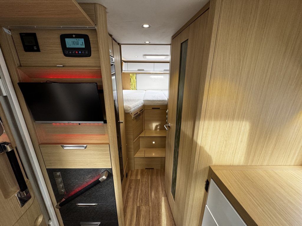 Niesmann+Bischoff Clouline S Move 7.4 E 2019