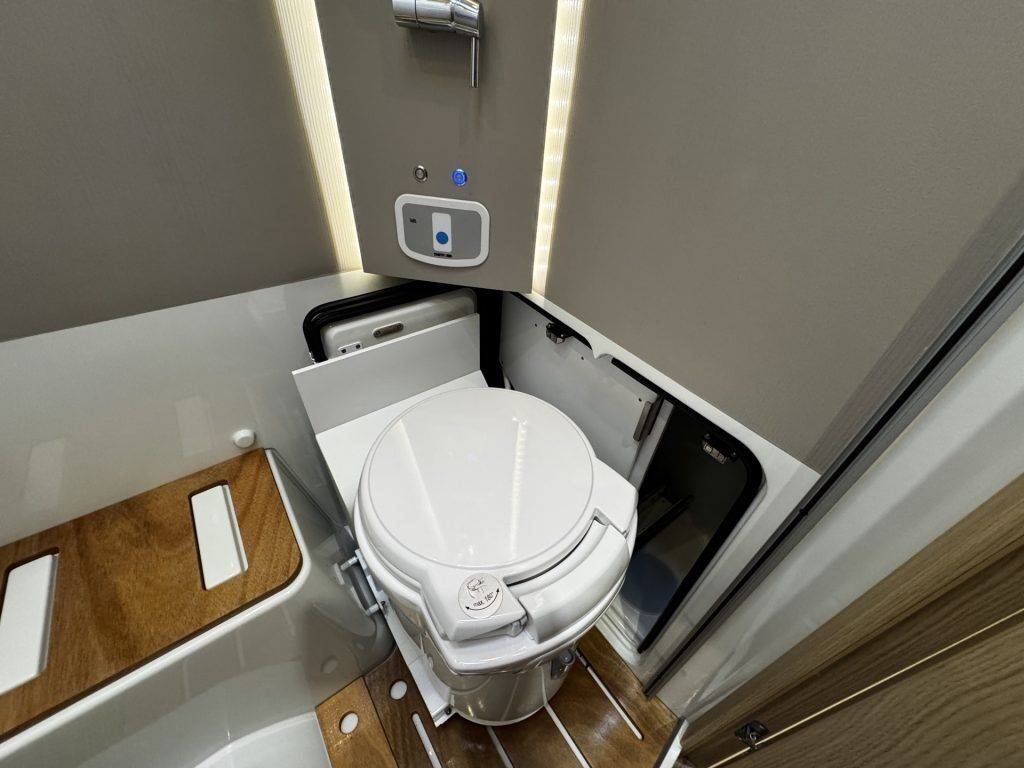 Niesmann+Bischoff Clouline S Move 7.4 E 2019