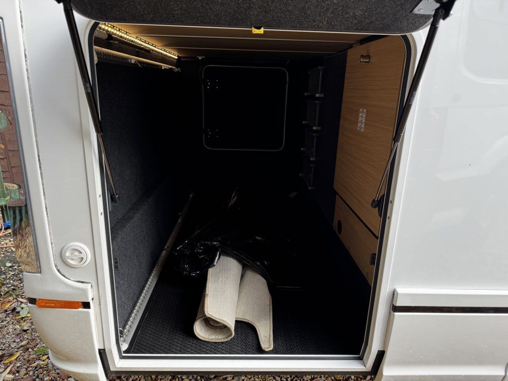 Niesmann+Bischoff Clouline S Move 7.4 E 2019