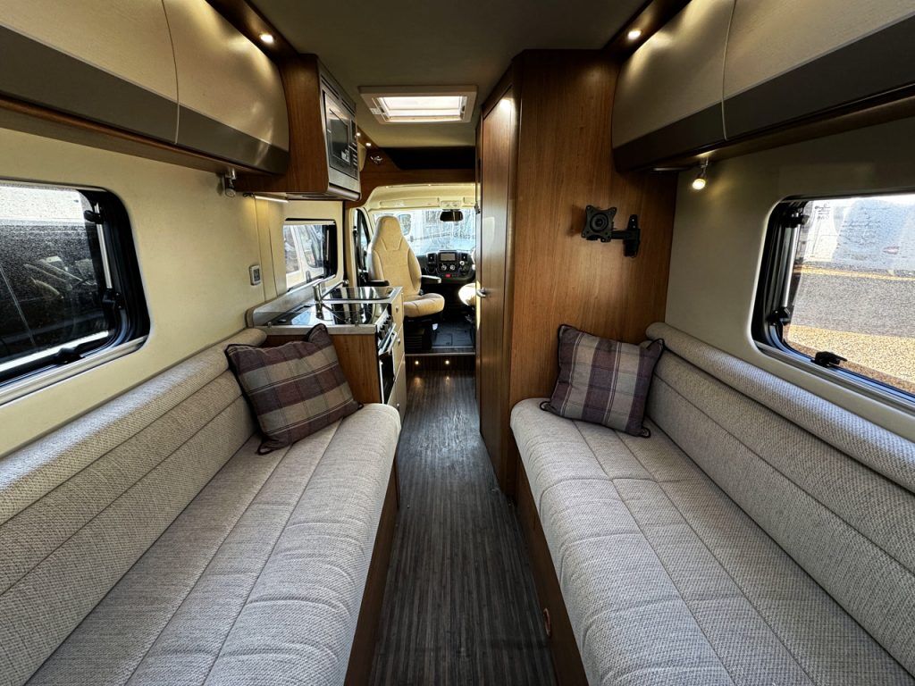Auto-Trail V-Line 610