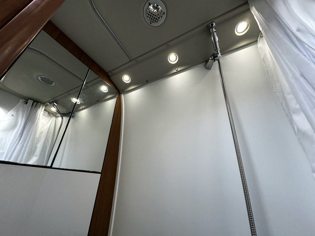 Auto-Trail V-Line 610