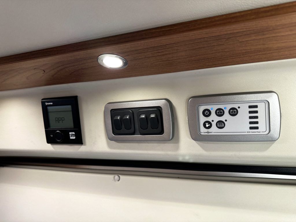 Auto-Trail V-Line 610