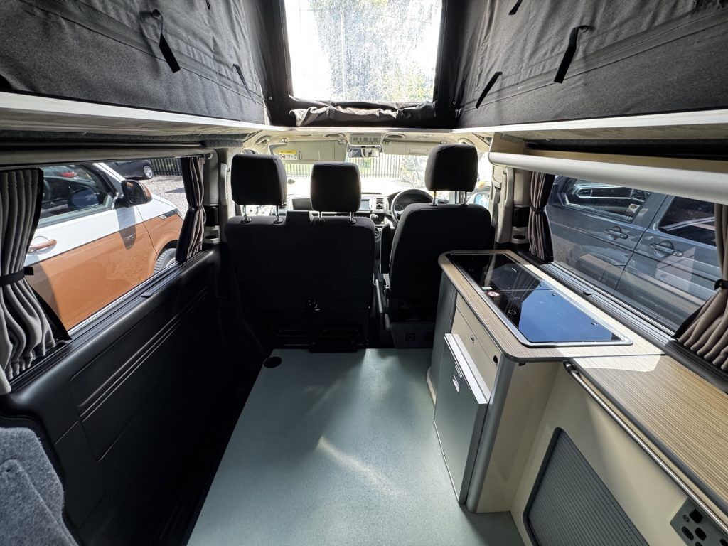 Volkswagen Customhaus T6 Highline LWB DSG 2017