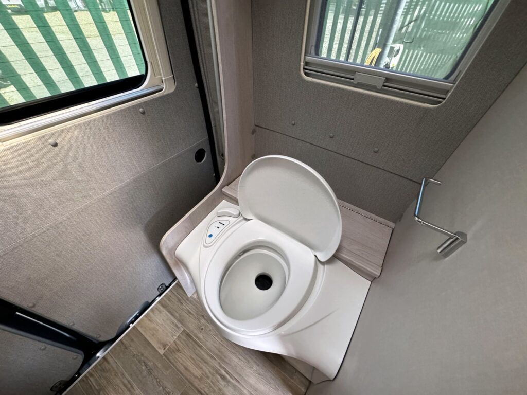 Auto-Sleepers Kemerton XL