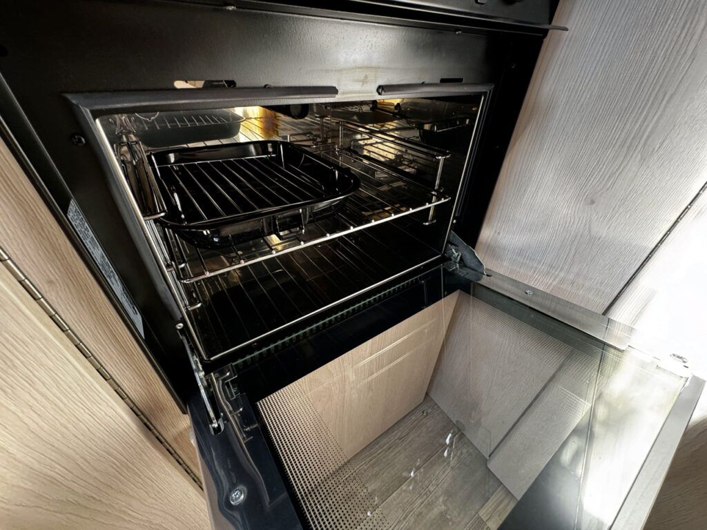 Auto-Sleepers Kemerton XL