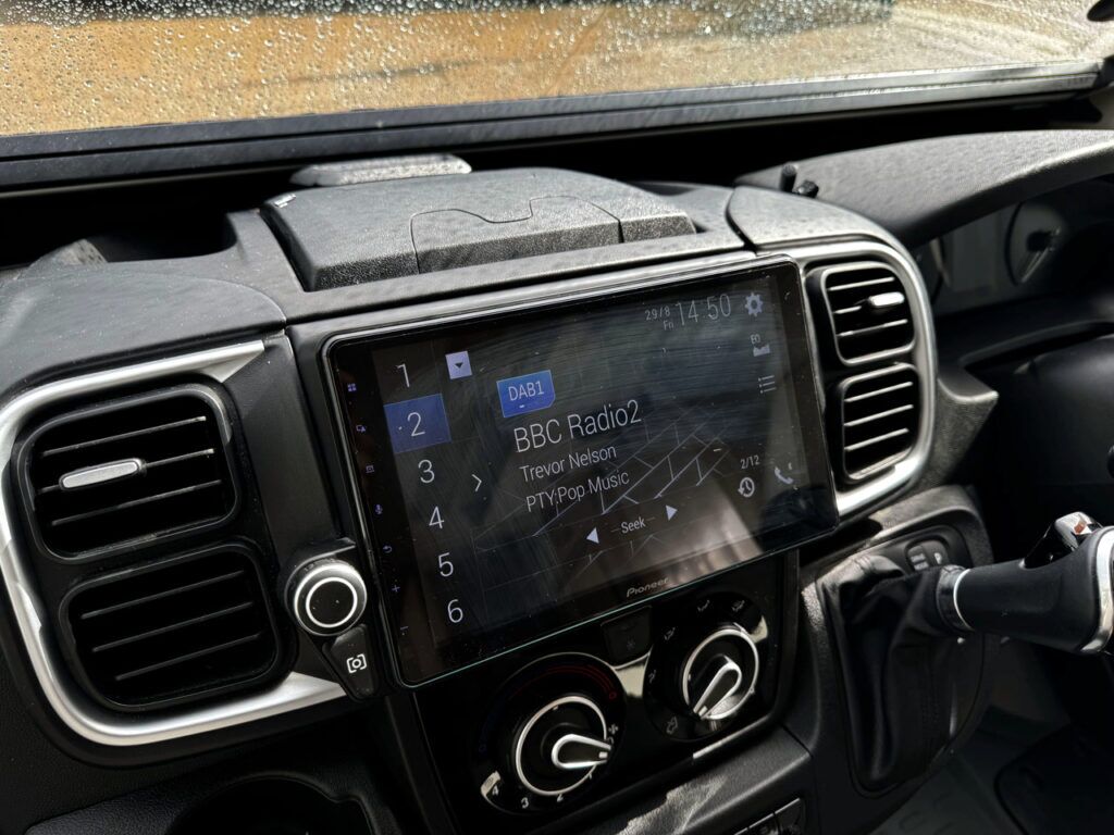 Pilote Evidence P696