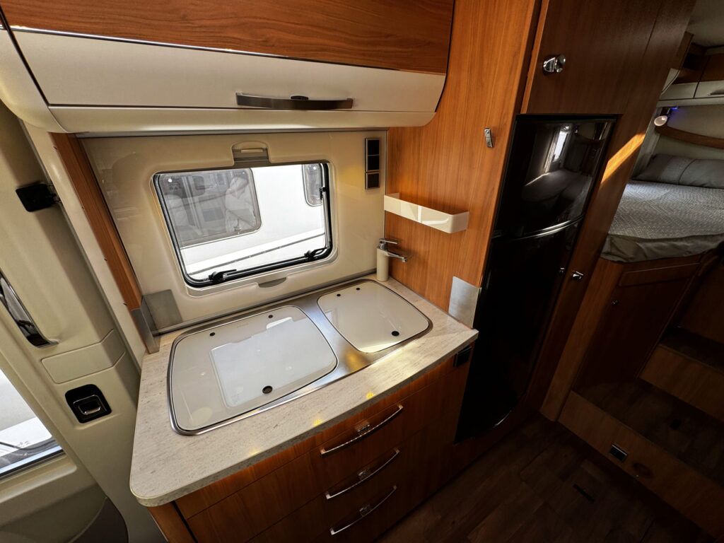 Hymer B588 DL