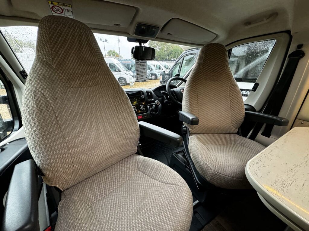 Trigano Tribute T-669