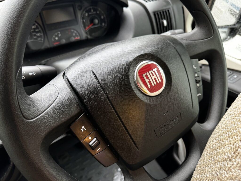 Trigano Tribute T-669