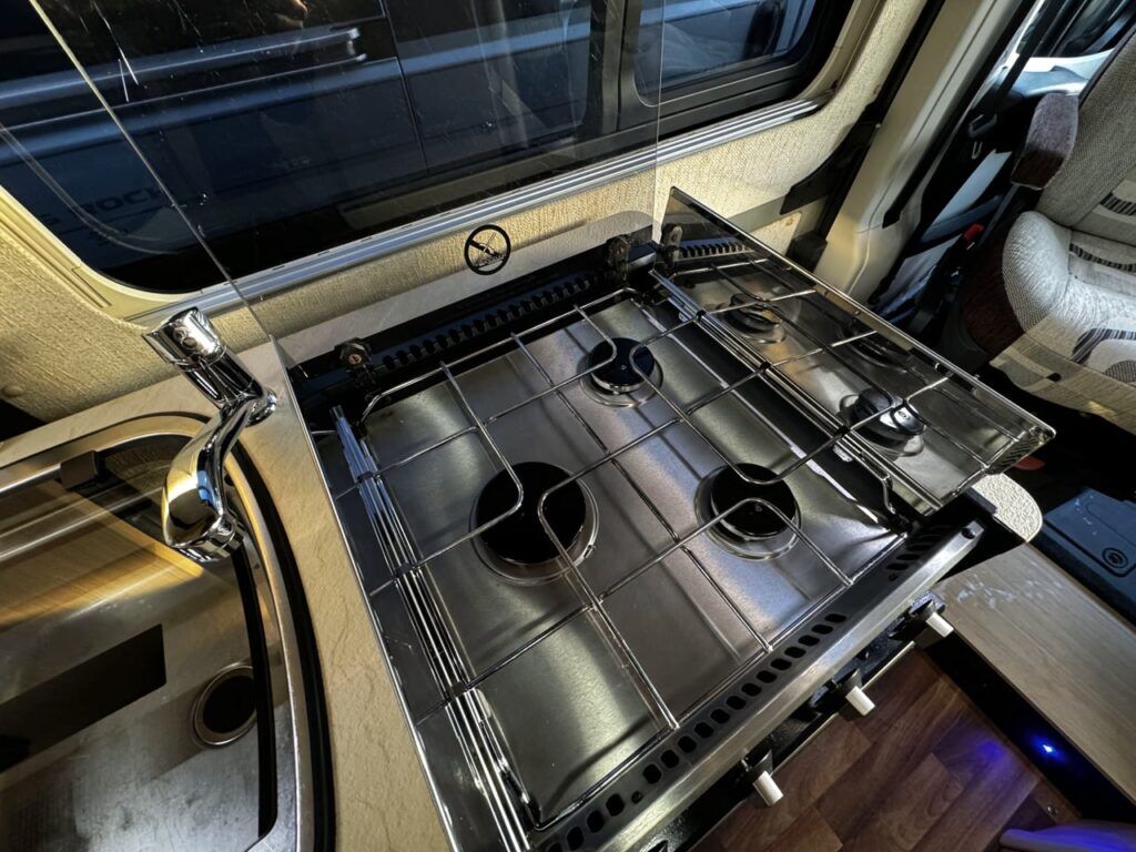 Auto-Sleepers Warwick XL