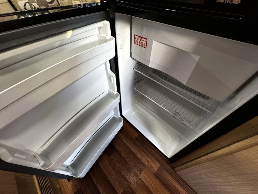 Auto-Sleepers Warwick XL