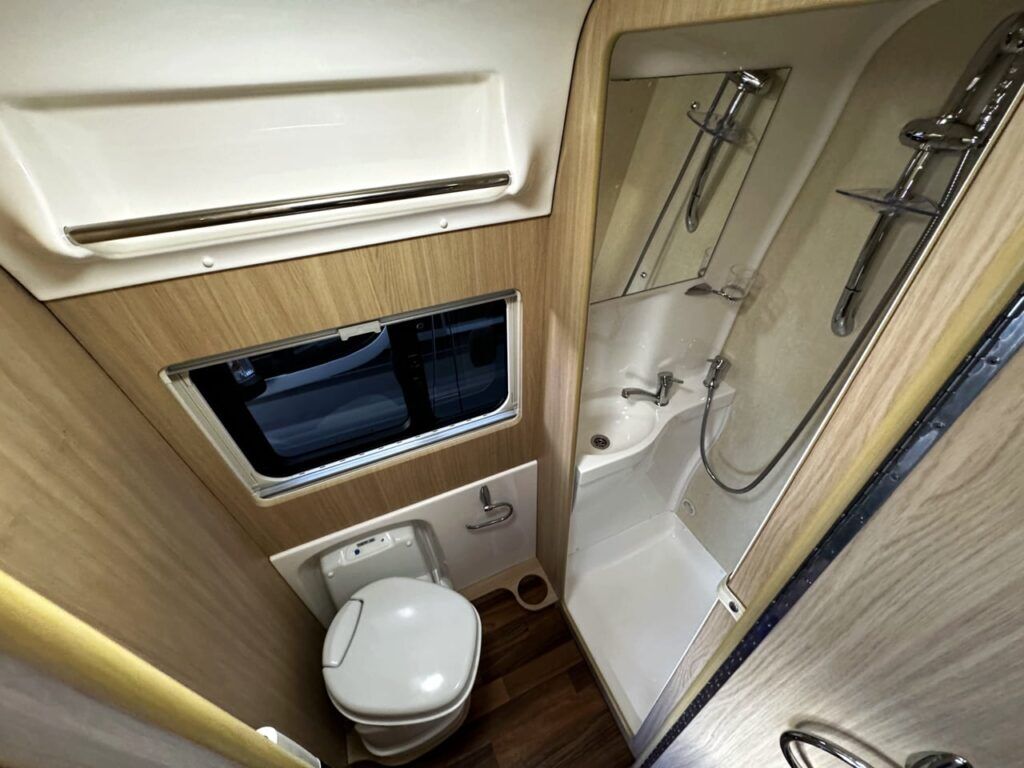 Auto-Sleepers Warwick XL