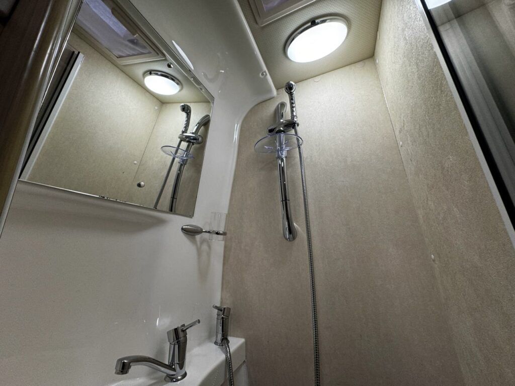 Auto-Sleepers Warwick XL