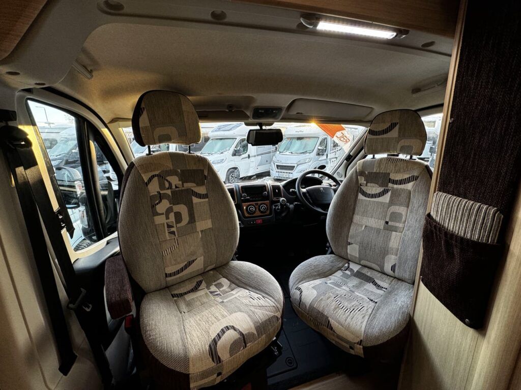 Auto-Sleepers Warwick XL