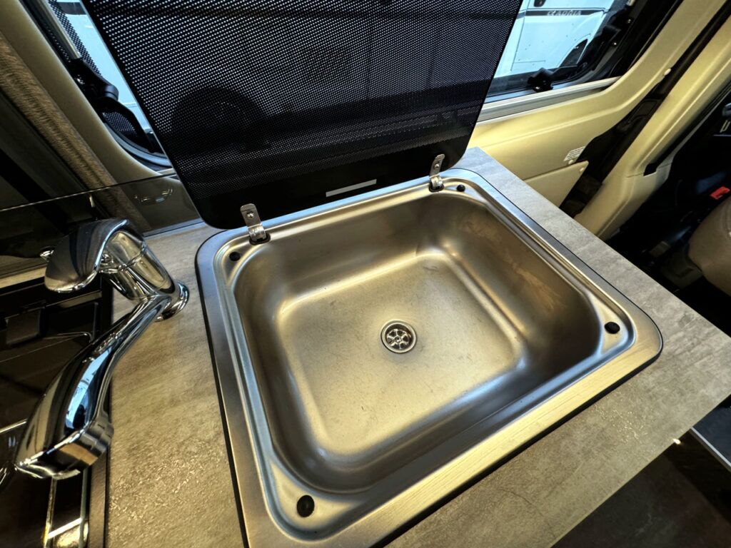 Auto-Trail V-Line 610 SE