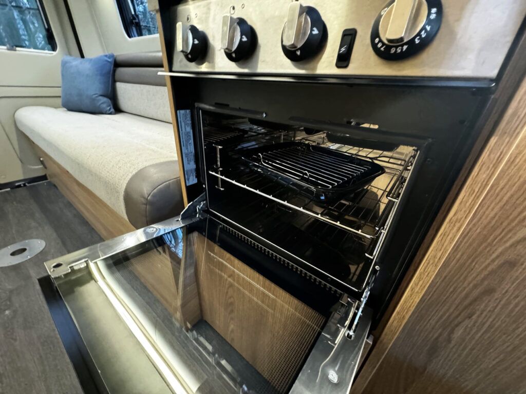 Auto-Trail V-Line 610 SE
