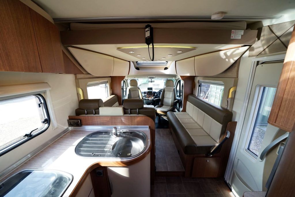 Burstner Ixeo Plus IT 875