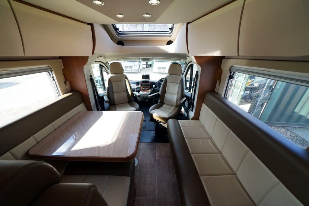 Burstner Ixeo Plus IT 875