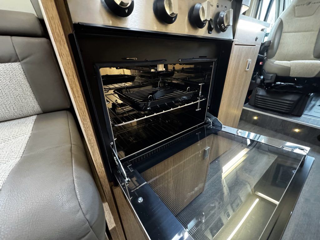 Auto-Trail V-Line 610 SE