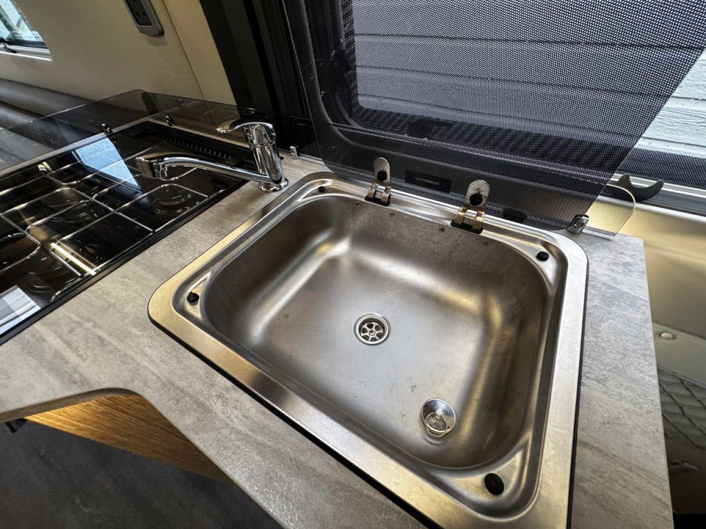 Auto-Trail V-Line 610 SE