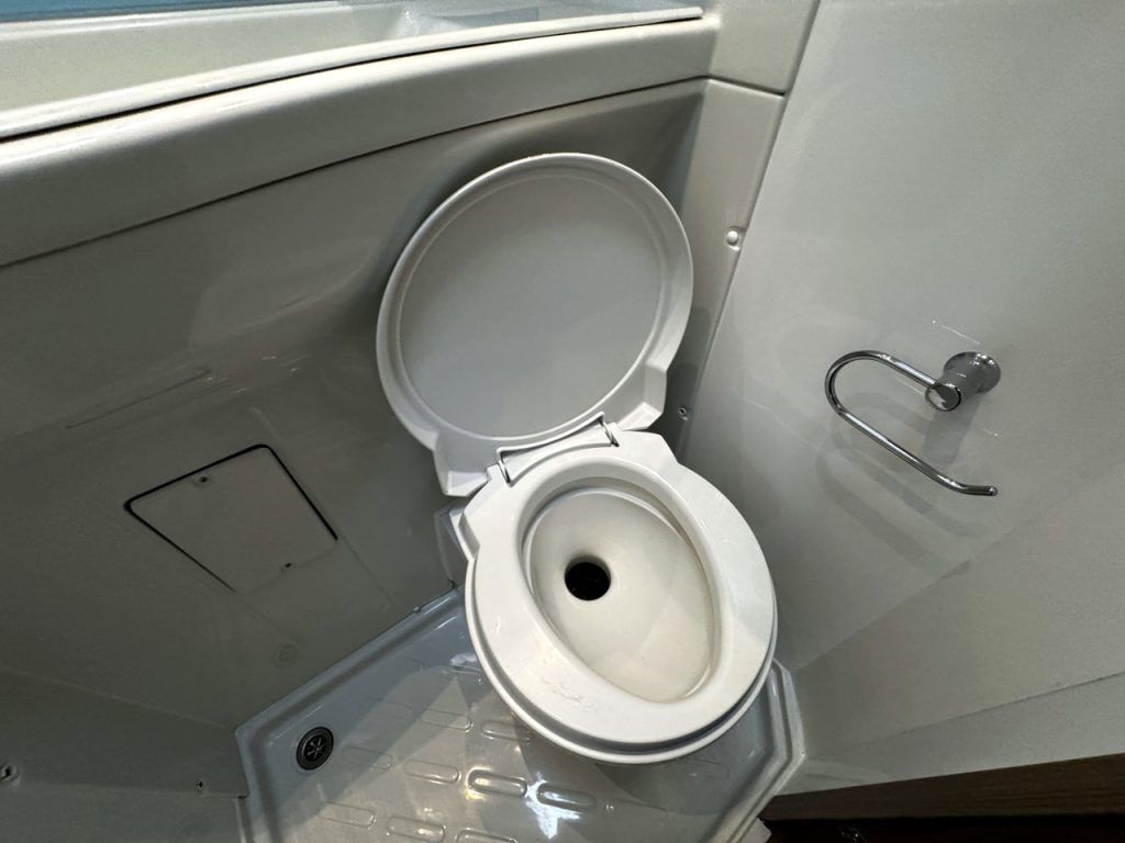 Swift Champagne C404