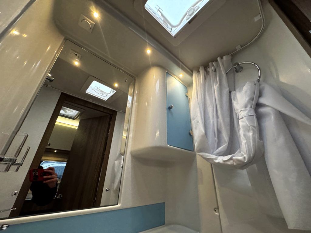 Swift Champagne C404