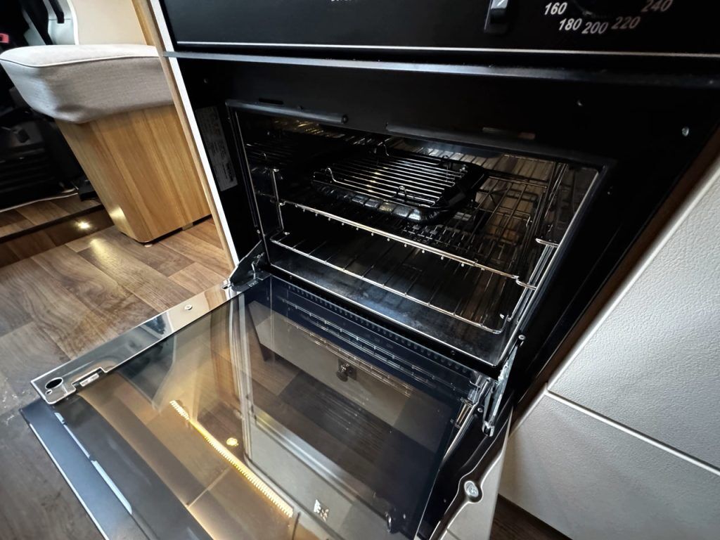 Dethleffs Advantage T611