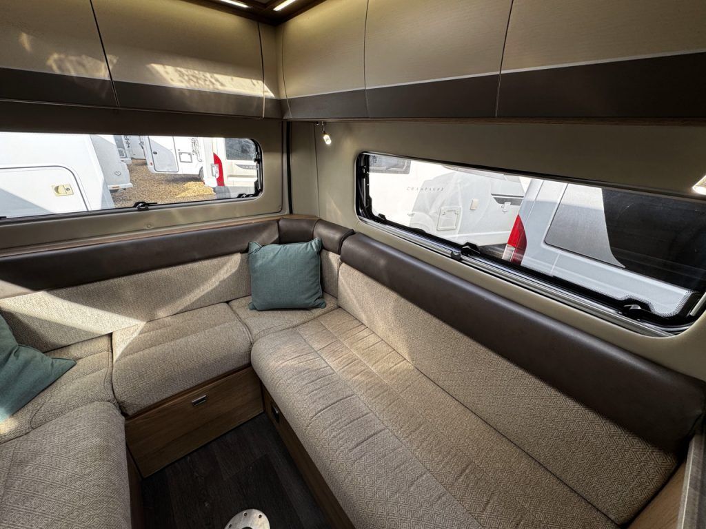 Auto-Trail V-Line 635 Sport