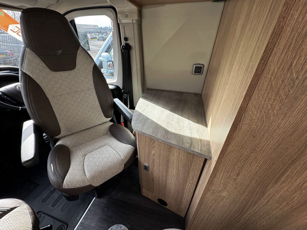 Auto-Trail V-Line 635 Sport