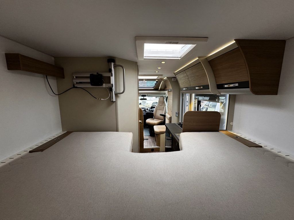 Adria Compact Supreme SLS