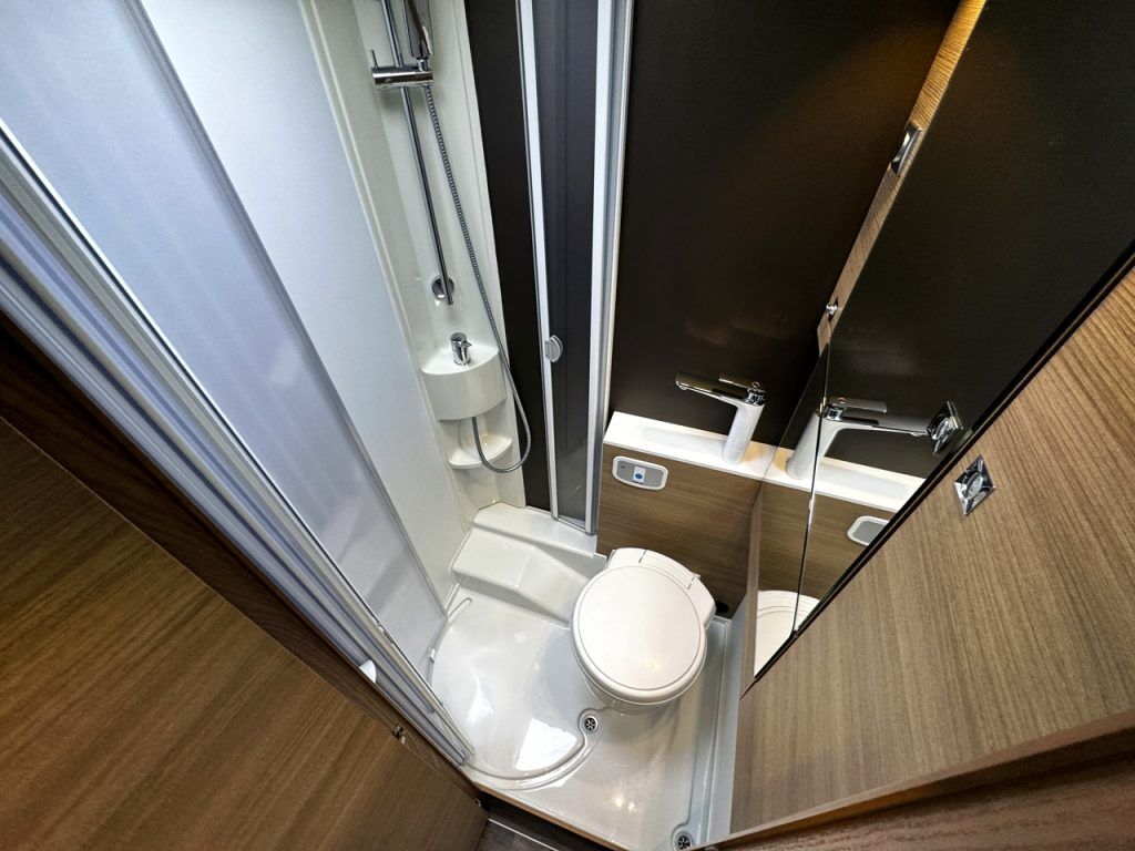 Adria Compact Supreme SLS