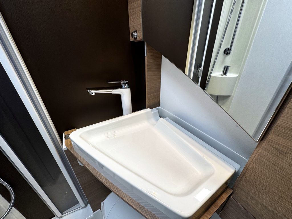 Adria Compact Supreme SLS