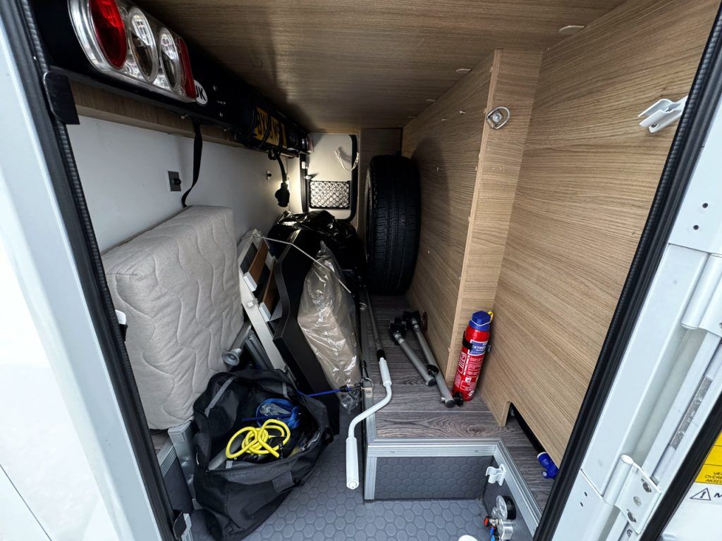 Adria Compact Supreme SLS