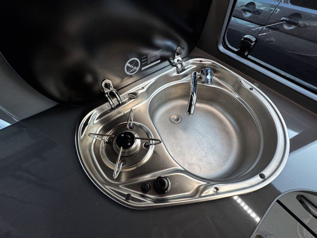 Volkswagen T6.1 Highline LWB Platinum Wave