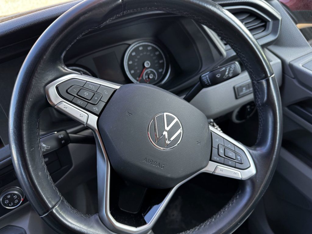 Volkswagen T6.1 Highline LWB Platinum Wave