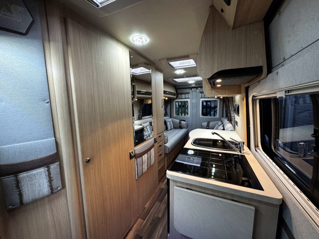 Auto-Sleepers Warwick XL