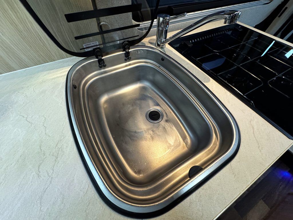 Auto-Sleepers Warwick XL