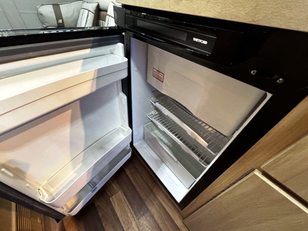 Auto-Sleepers Warwick XL