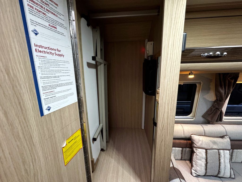 Auto-Sleepers Warwick XL