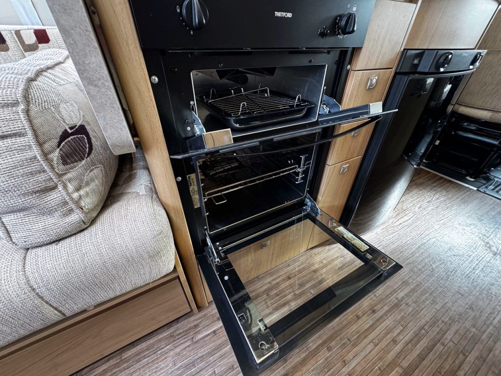 Elddis Prestige 120