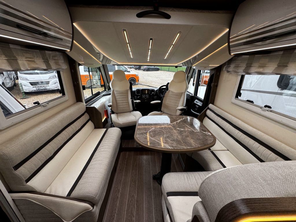 Roller Team Pegaso 590