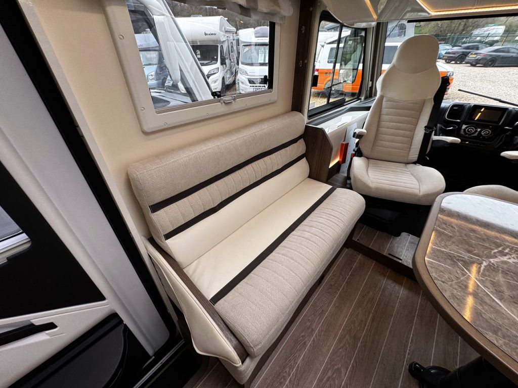 Roller Team Pegaso 590